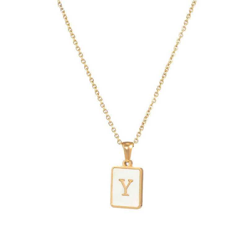 Collier initial