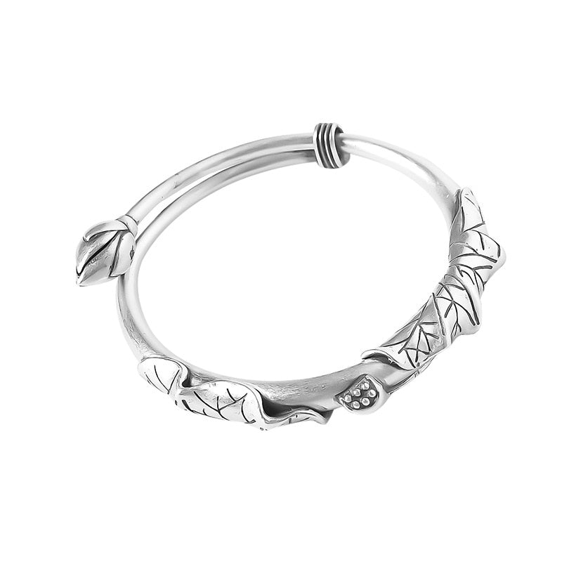 Bracelet avec un motif de plante