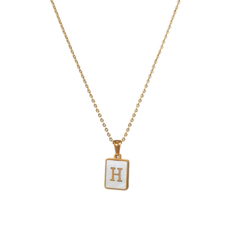 Collier initial
