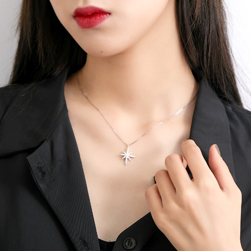 Collier avec motif d'étoile