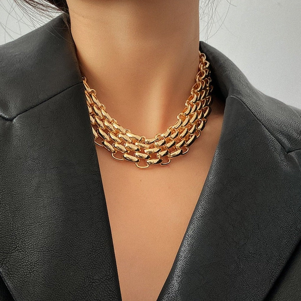 Collier large