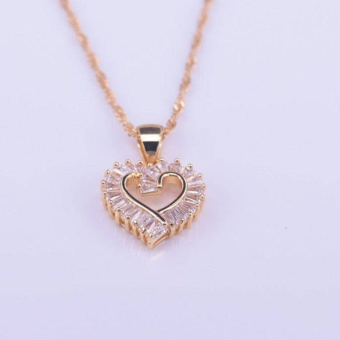 Ensemble de bijoux en forme de cœur