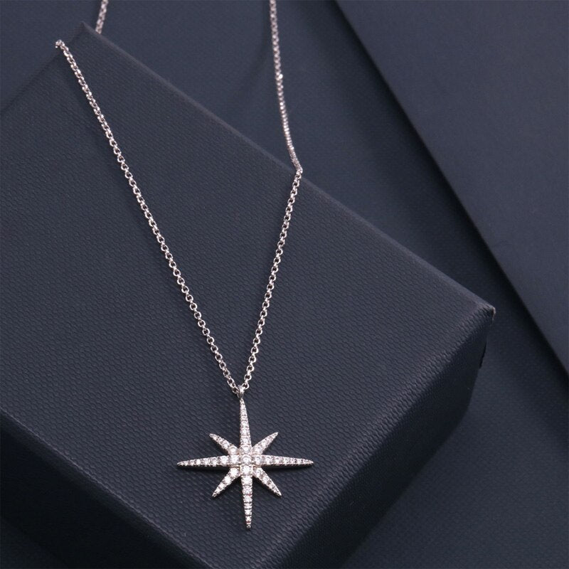 Collier avec motif d'étoile