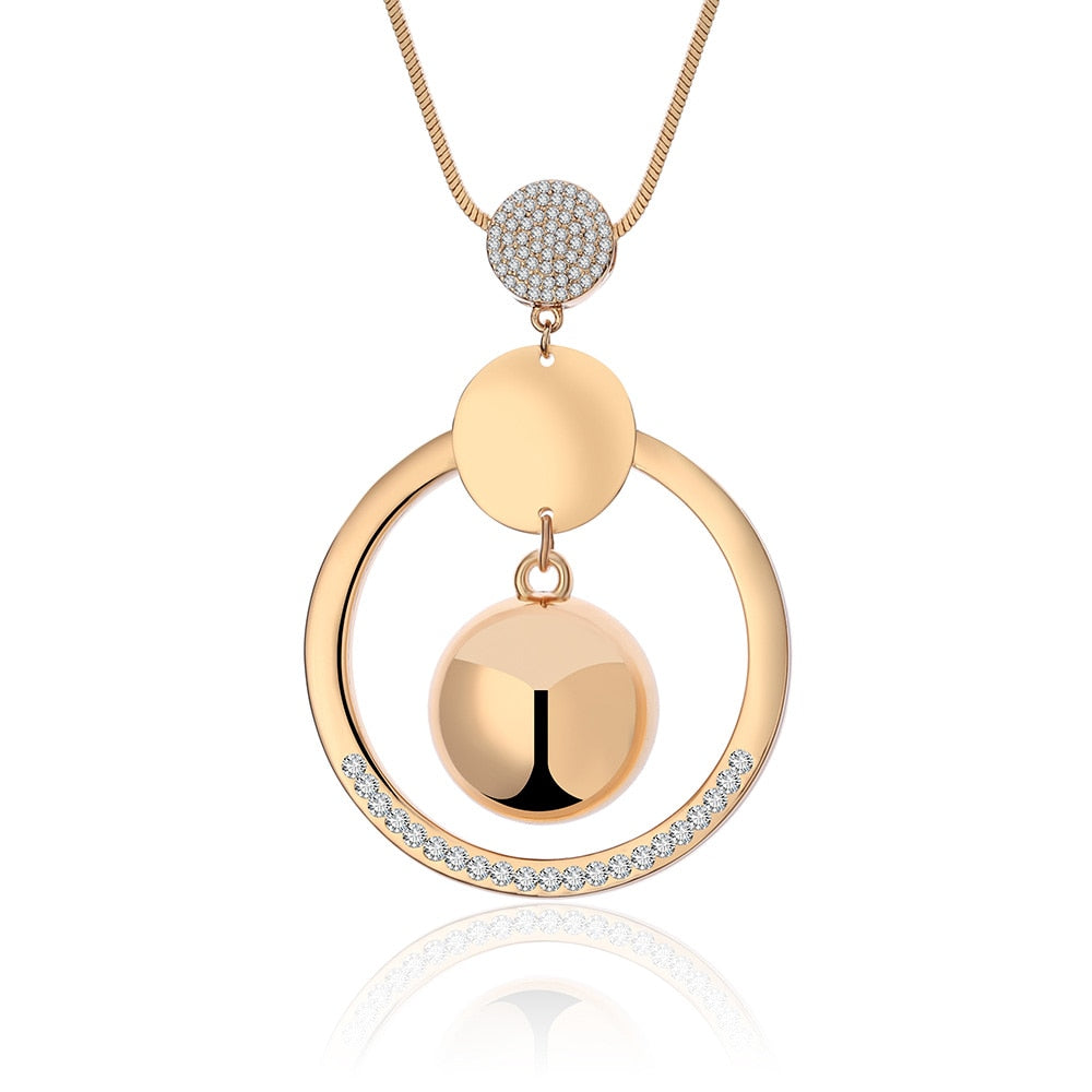 Collier avec un pendentif rond