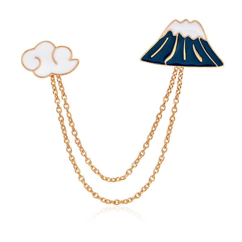 Broche avec une chaîne - volcan