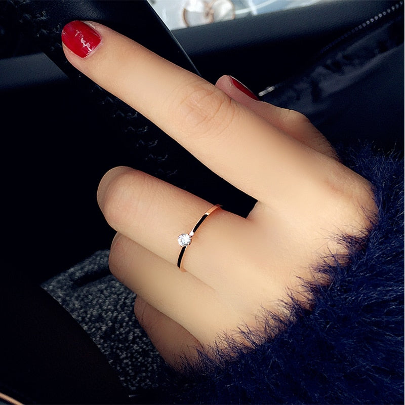 Bague simple avec un œillet