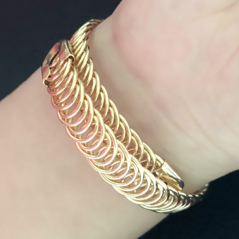 Bracelet avec une tresse ronde