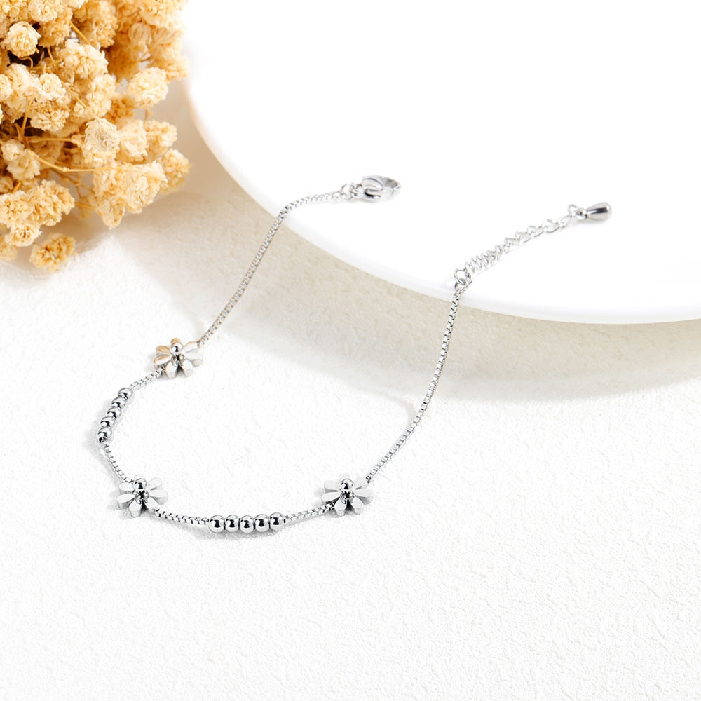 Bracelet minimaliste avec des fleurs
