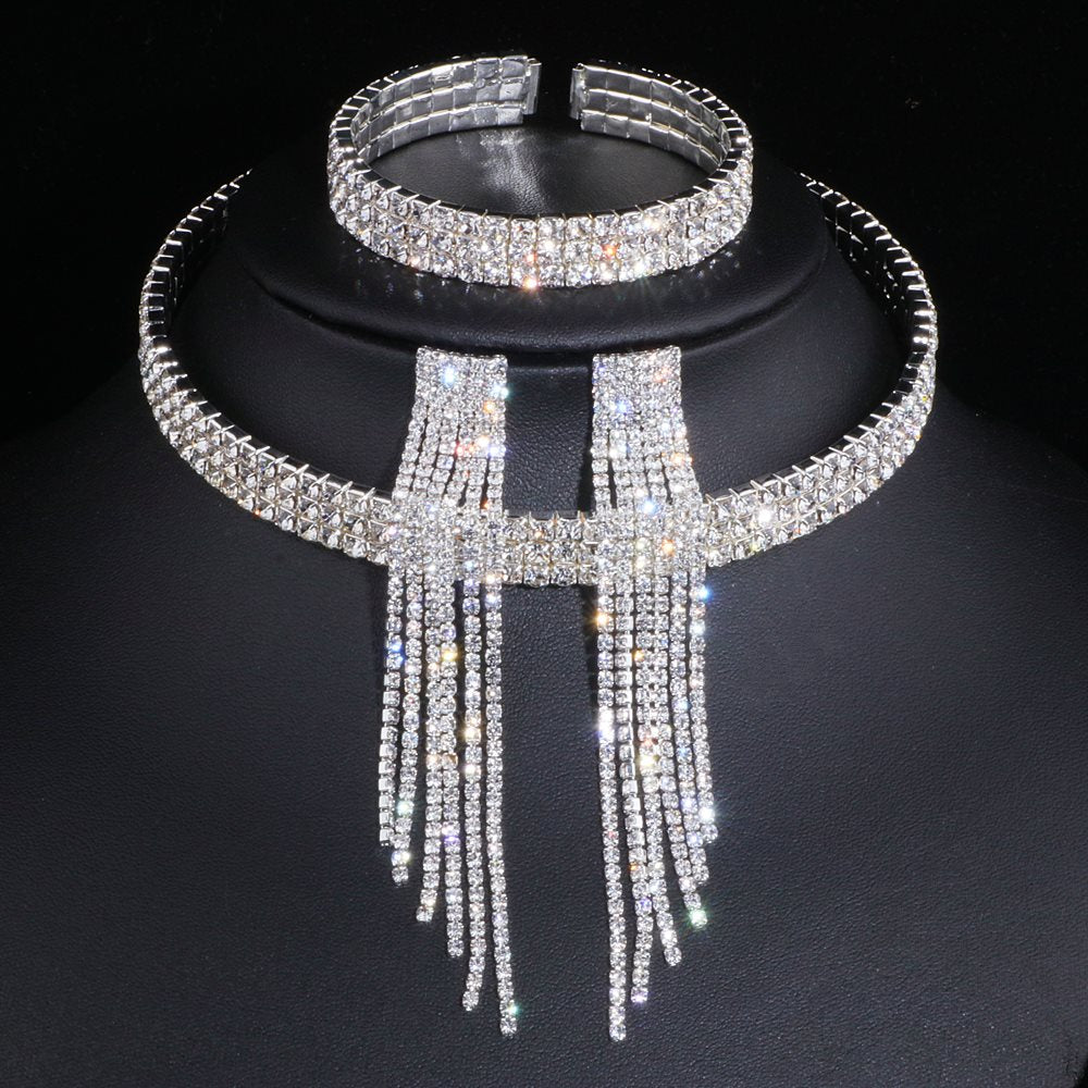 Un ensemble de bijoux élégant