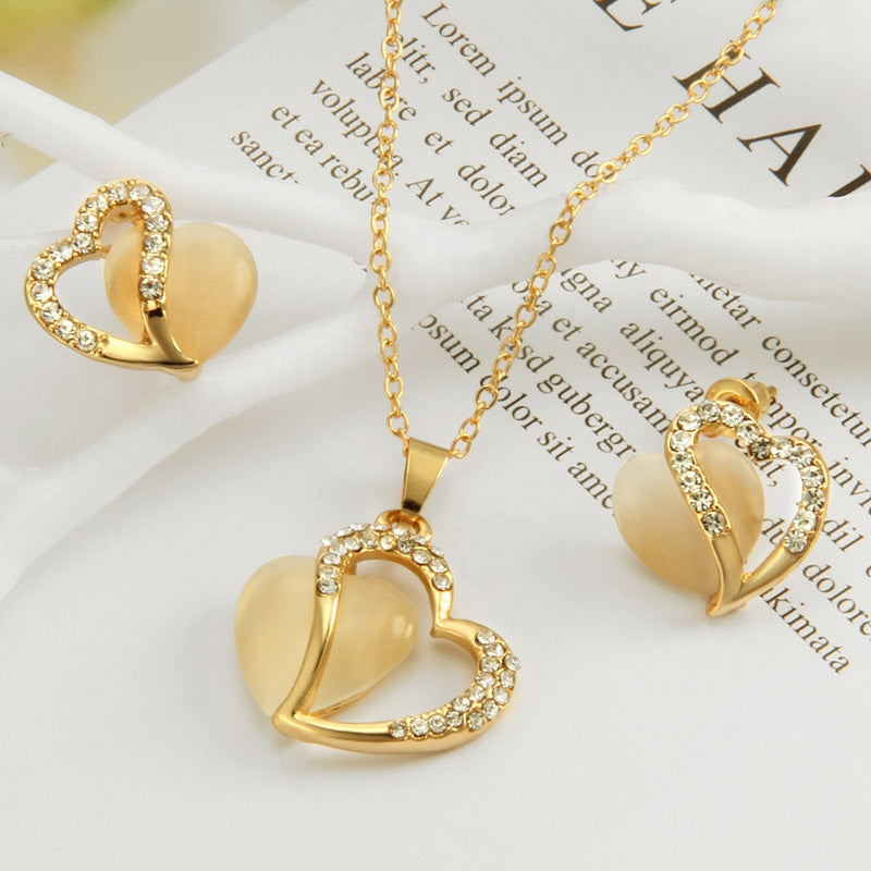 Ensemble de bijoux en forme de cœur
