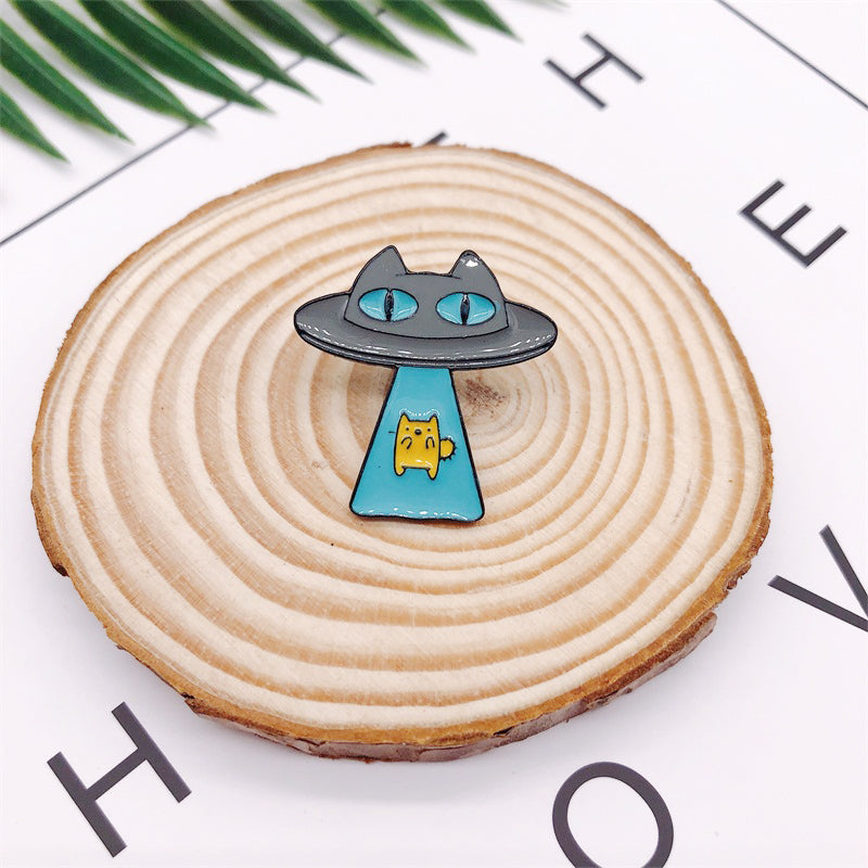 Epingle - Chat OVNI