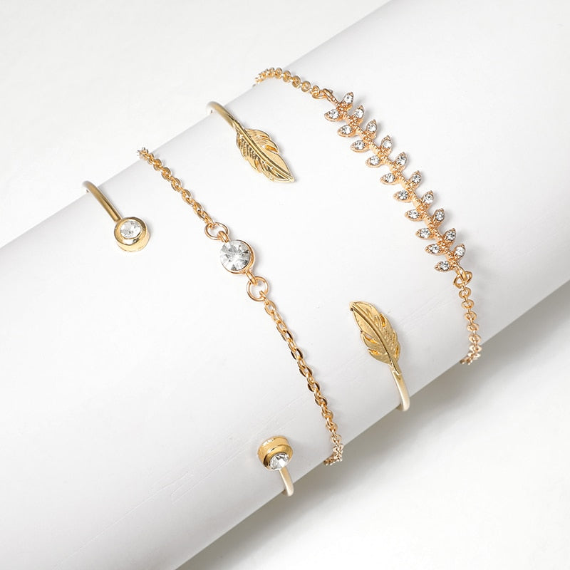 Ensemble de quatre bracelets