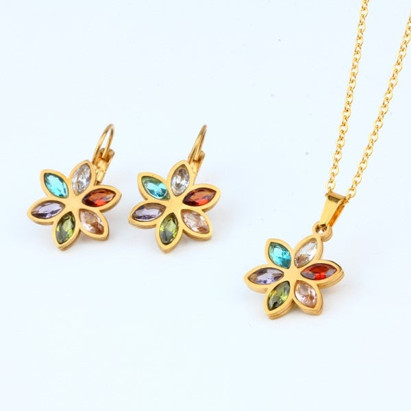 Un ensemble de bijoux colorés