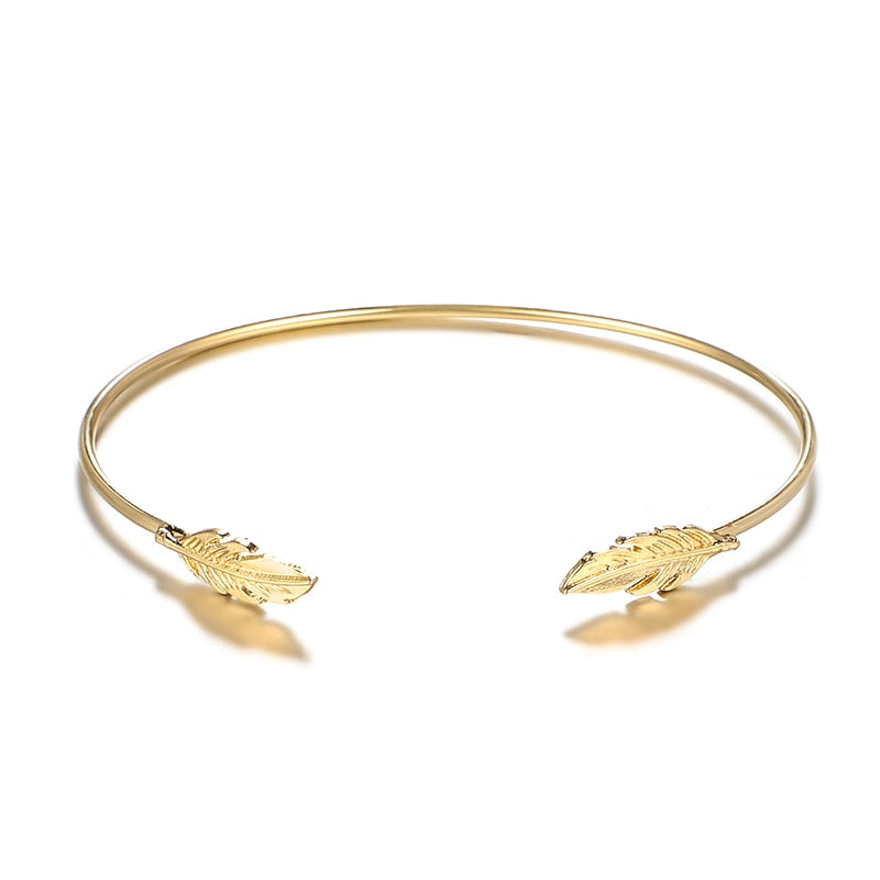 Ensemble de quatre bracelets