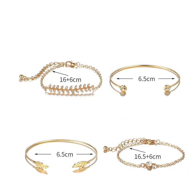 Ensemble de quatre bracelets