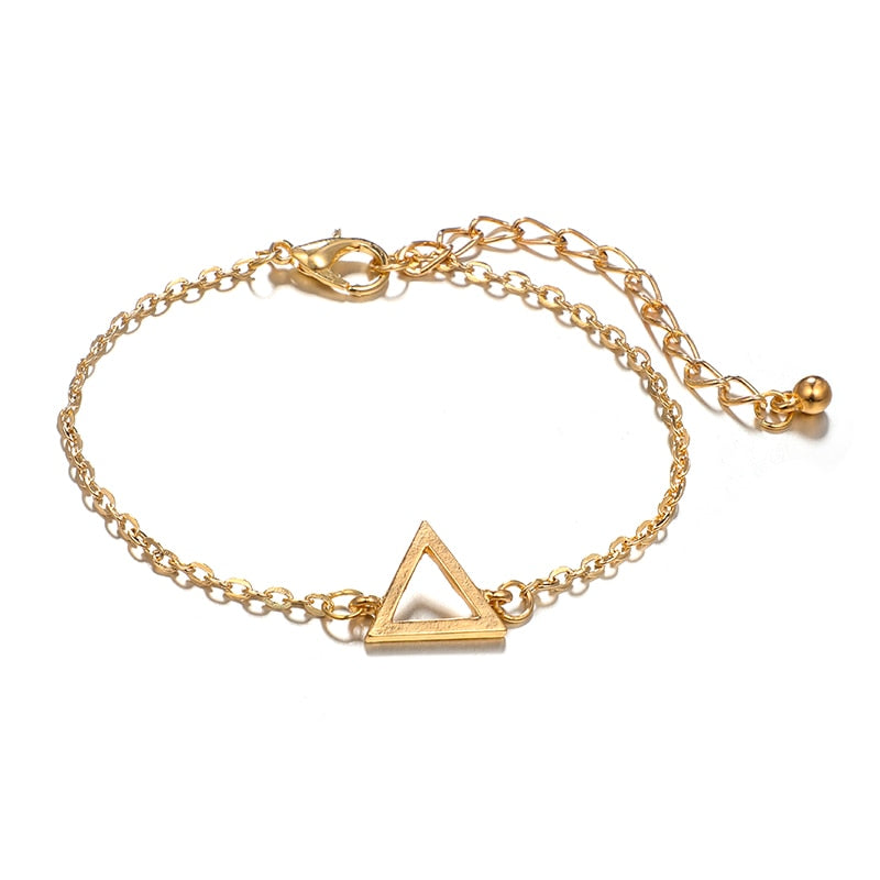 Ensemble de quatre bracelets