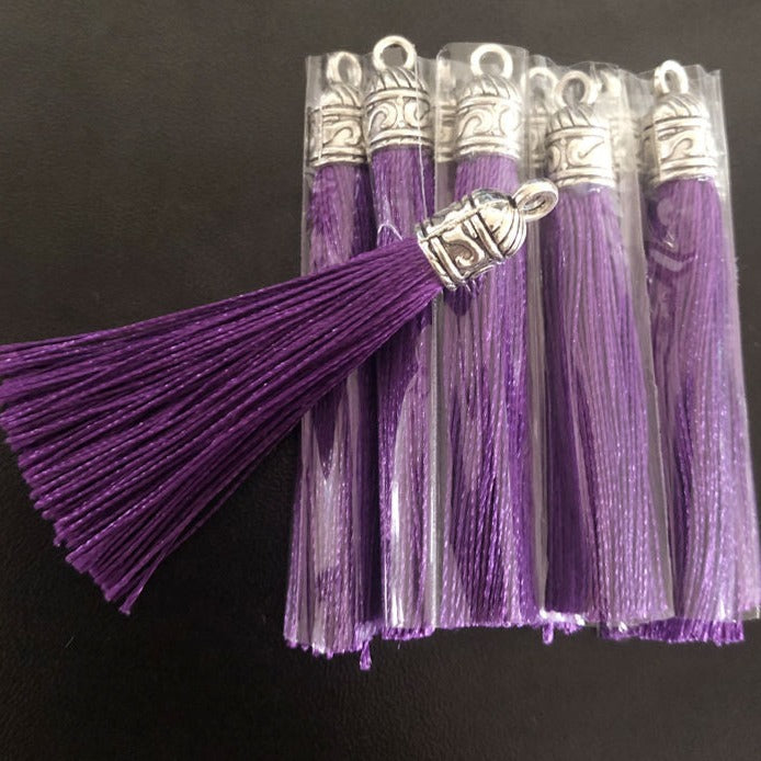Pendentifs de bijoux - pompons