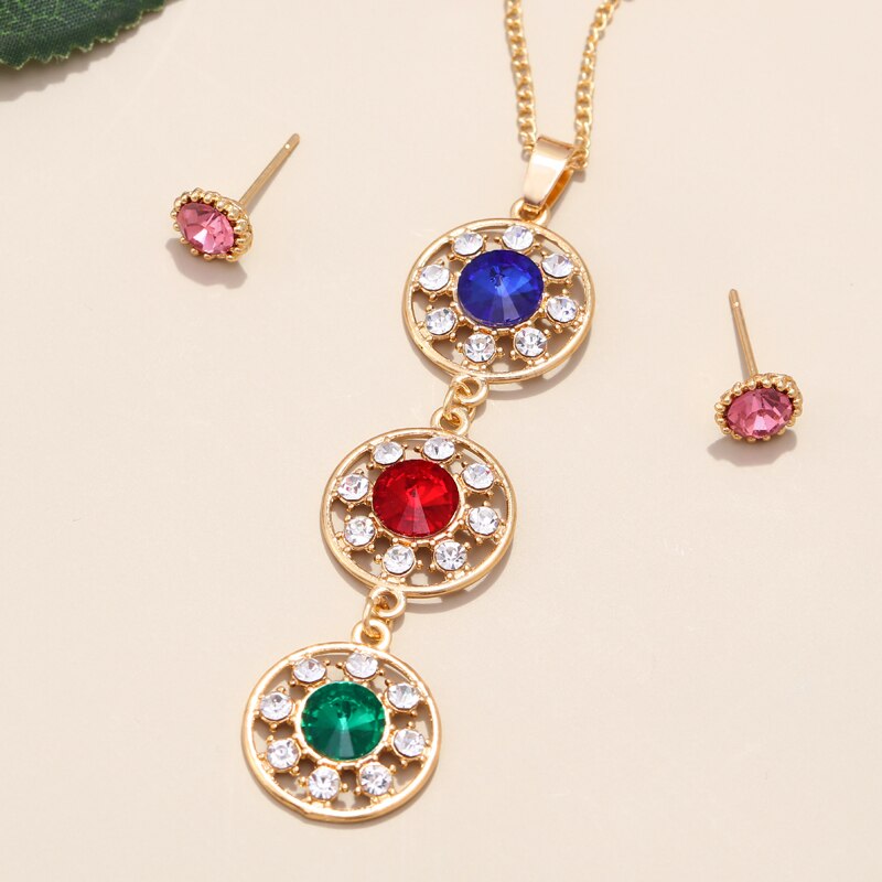 Ensemble de bijoux avec zirconia