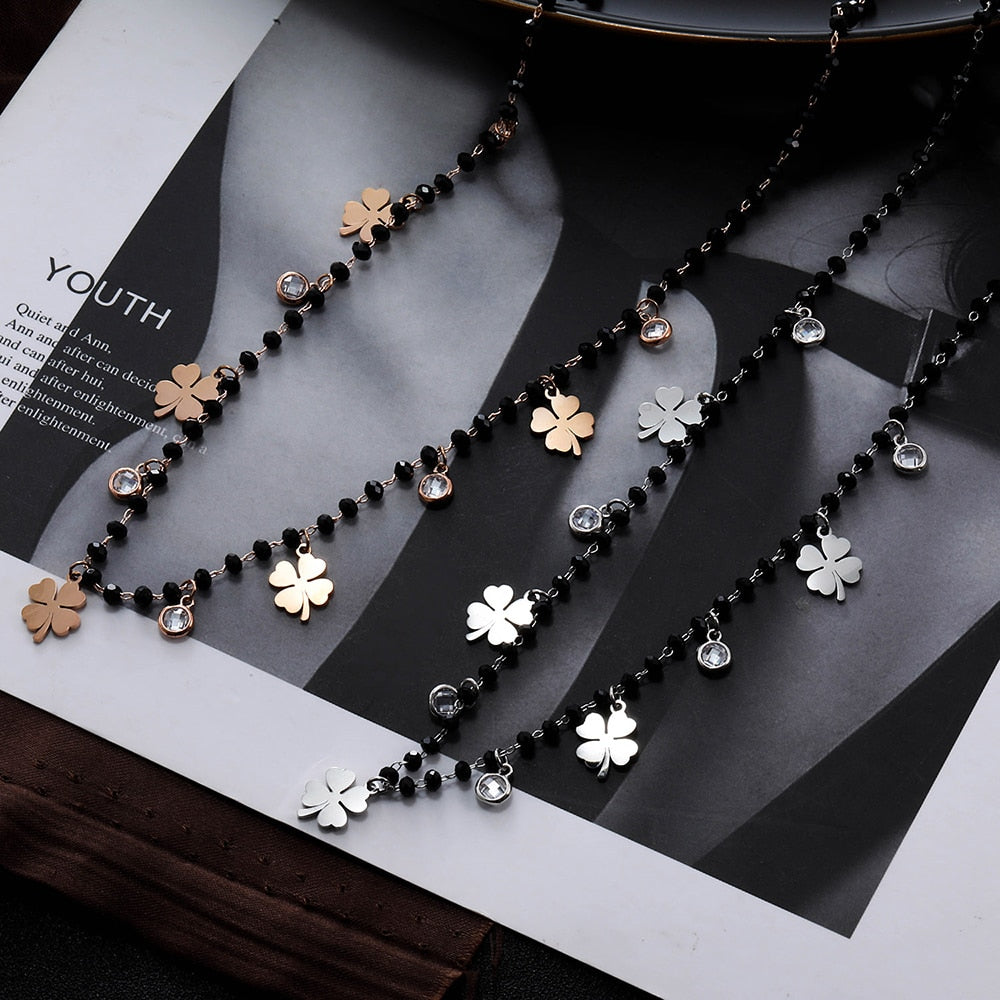 Collier avec un motif trèfle à quatre feuilles