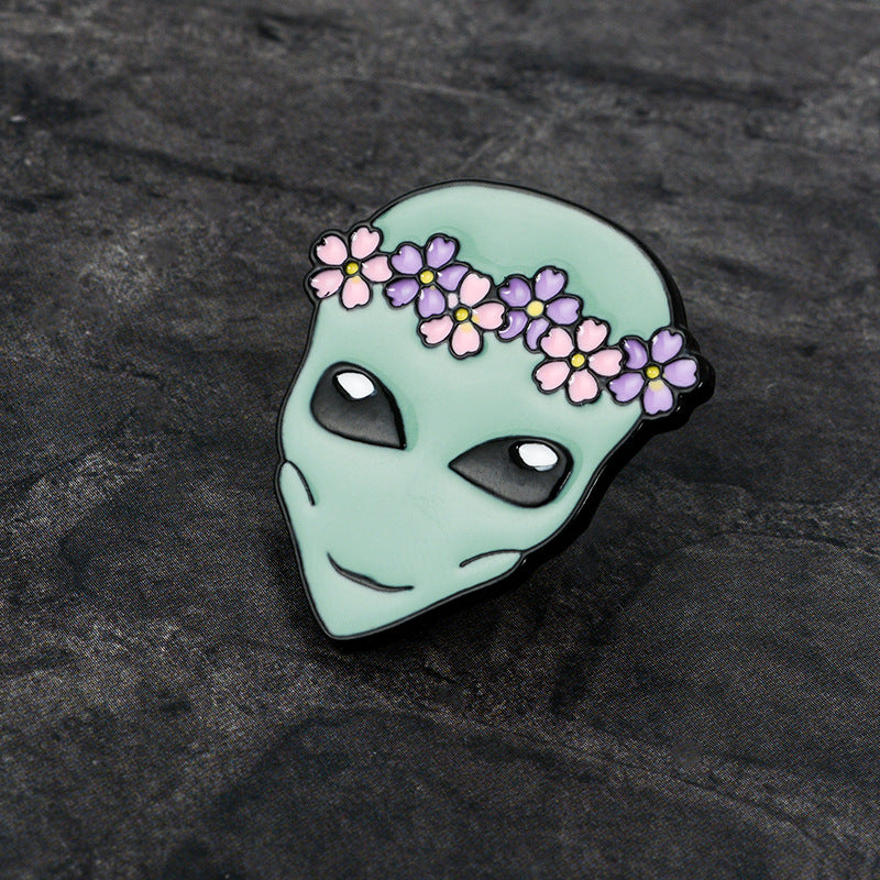 Alien Pin avec une couronne
