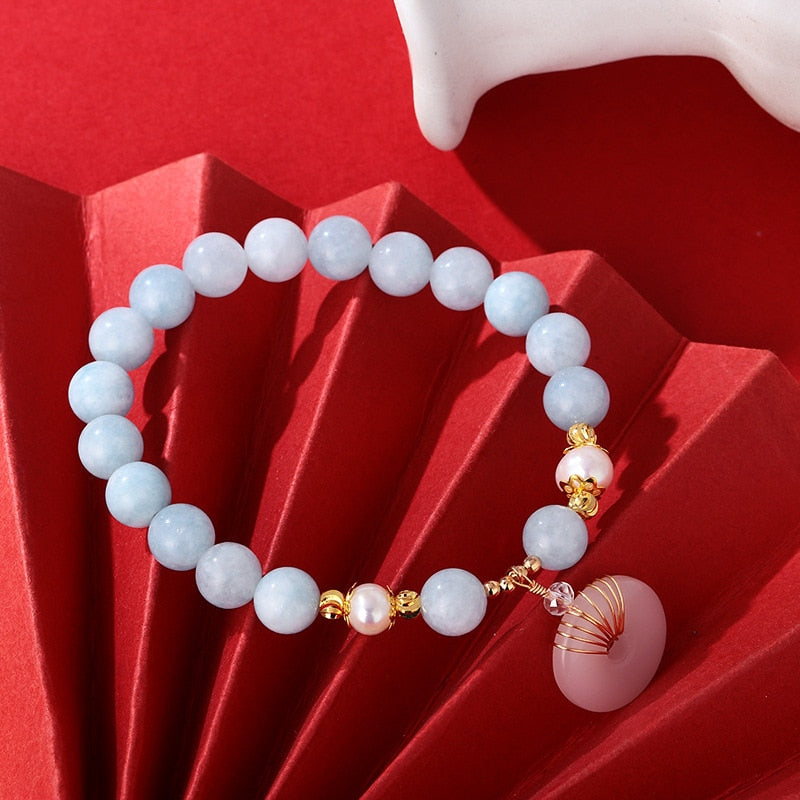 Bracelet sur un élastique
