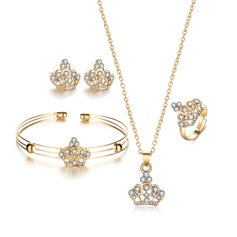Ensemble de bijoux avec motif de couronne