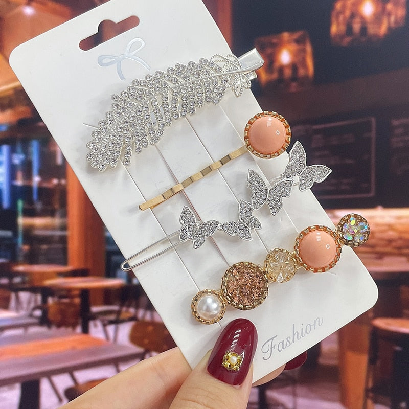 Ensemble de barrettes à cheveux avec des pierres précieuses