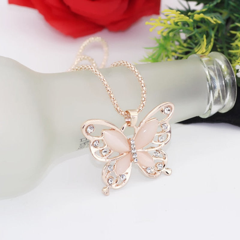 Collier avec zircons - papillon
