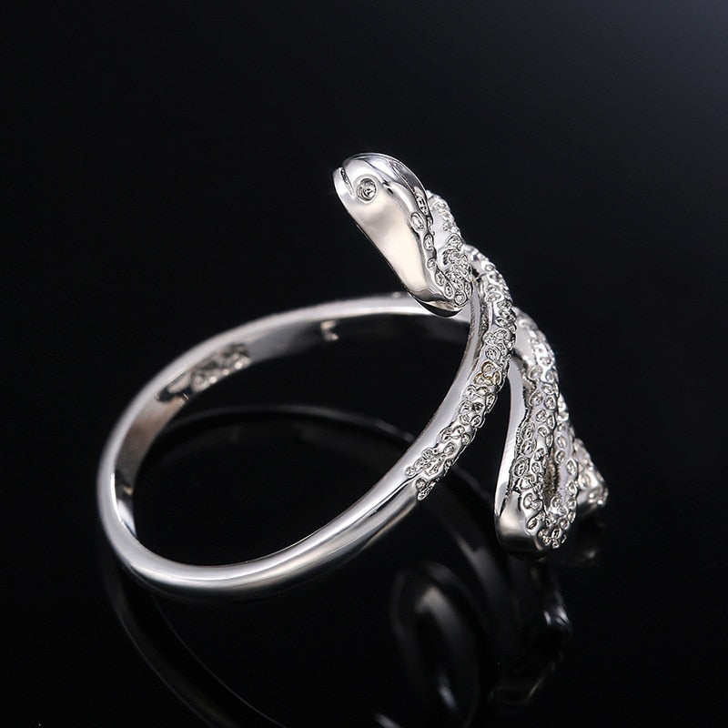Bague avec motif de serpent
