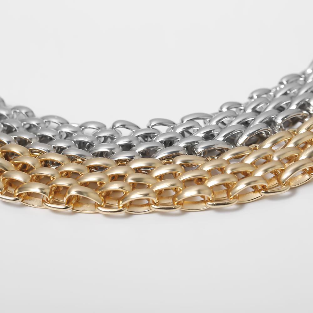 Collier large