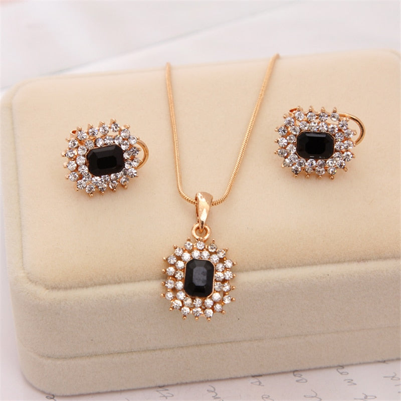 Ensemble de bijoux avec zirconia