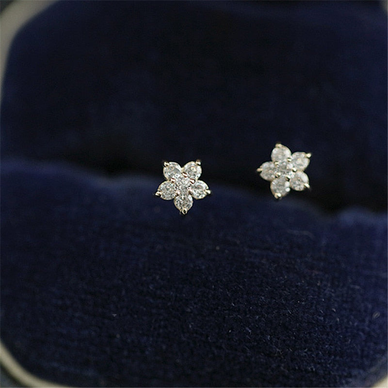 Boucles d'oreilles minimalistes en fleur