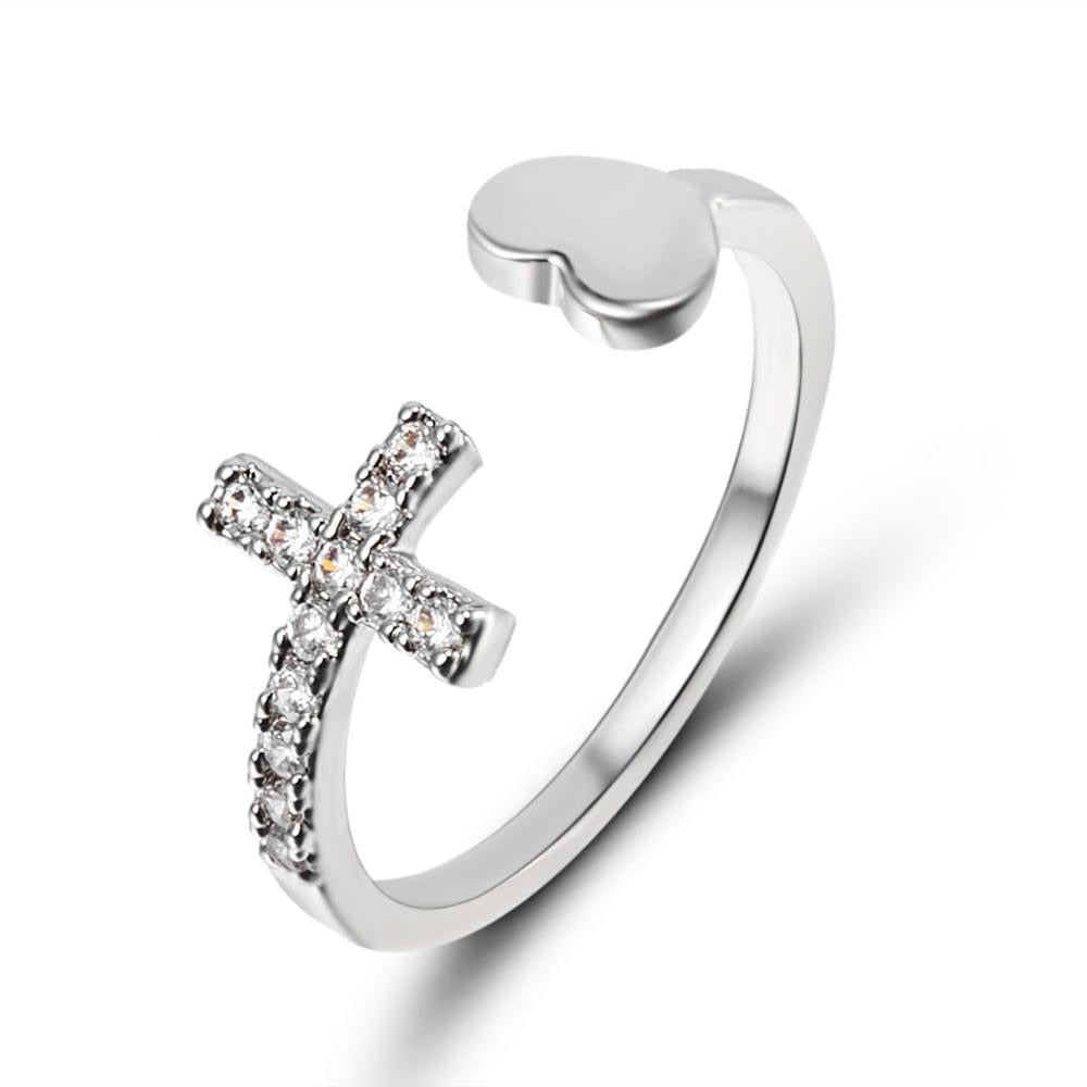 Bague avec une croix