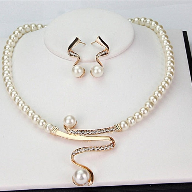 Ensemble de bijoux avec perles d'imitation