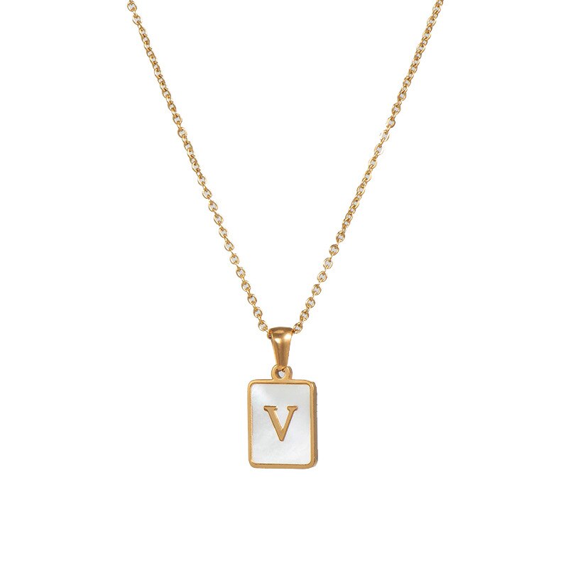 Collier initial