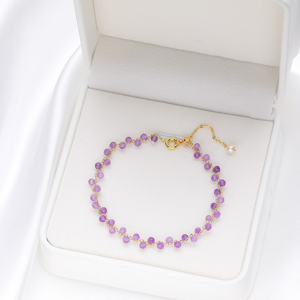 Bracelet avec des pierres colorées