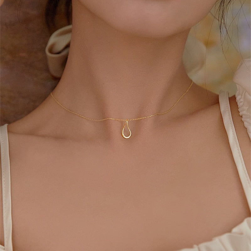 Collier larme minimaliste