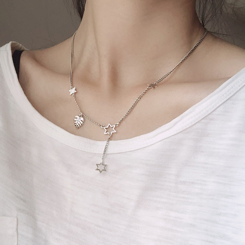 Collier avec des étoiles