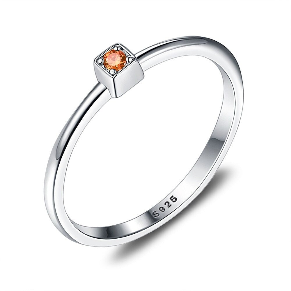 Bague avec zircon