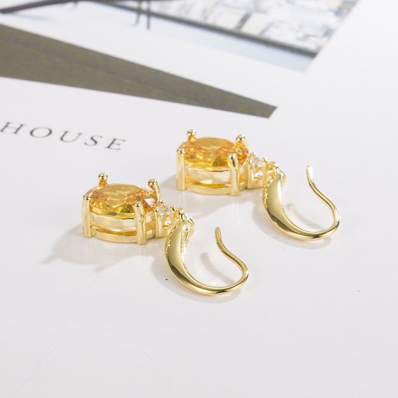 Boucles d'oreilles en or avec zircone cubique