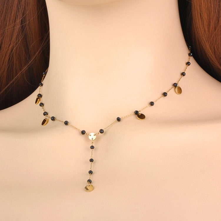 Collier avec perles et pendentifs
