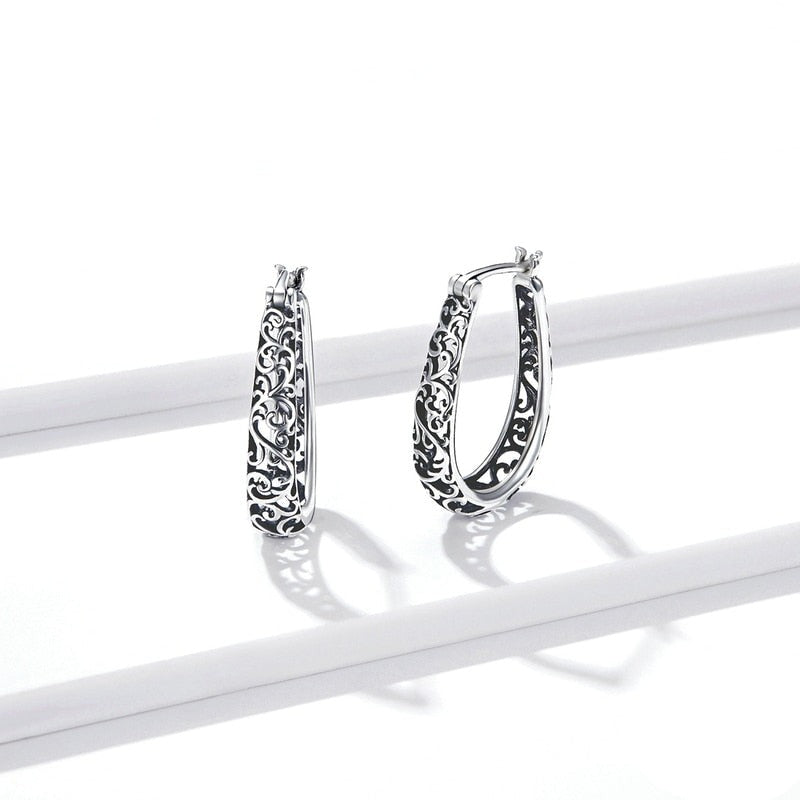 Boucles d'oreilles suspendues ajourées