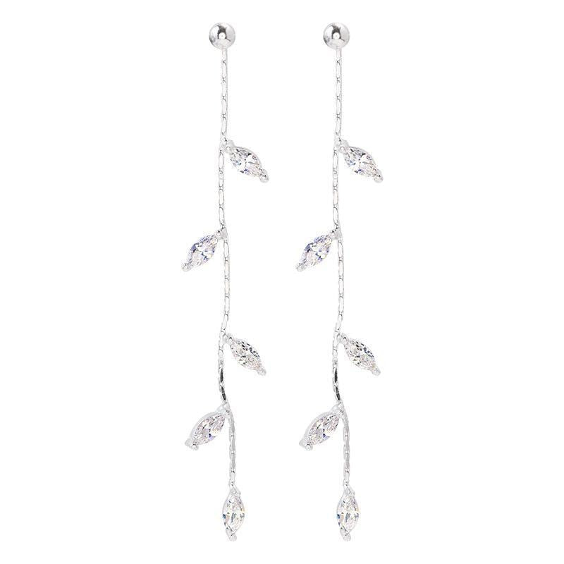 Boucles d'oreilles avec motif de feuille