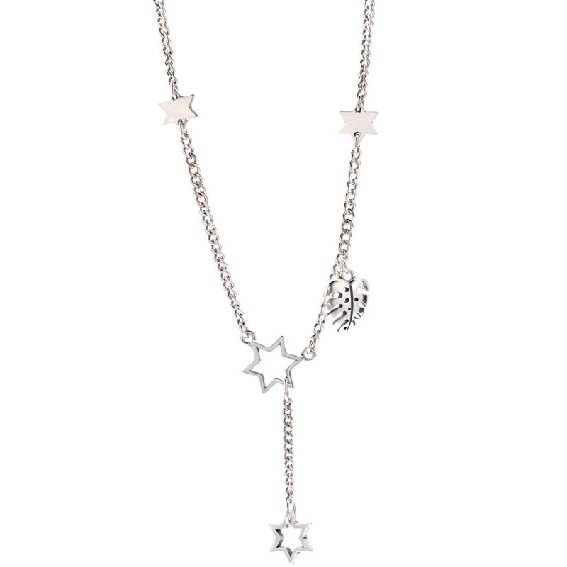 Collier avec des étoiles