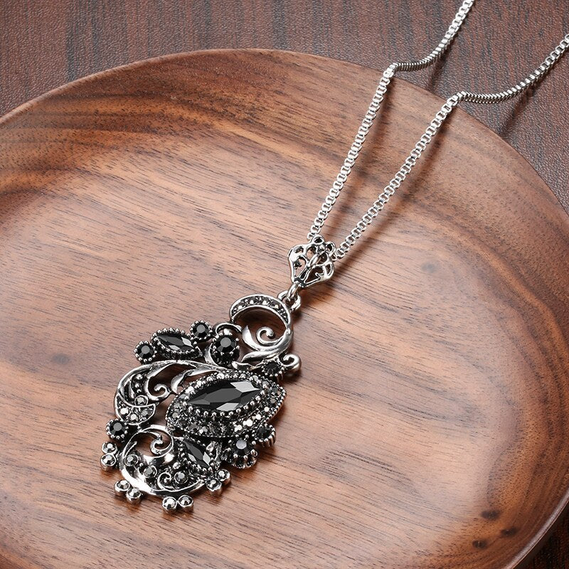 Collier avec un œillet