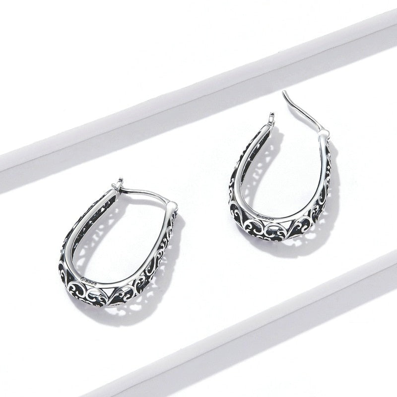 Boucles d'oreilles suspendues ajourées