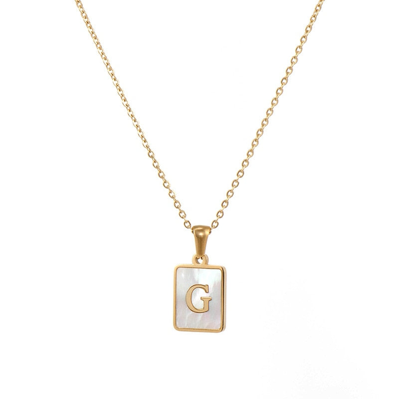 Collier initial