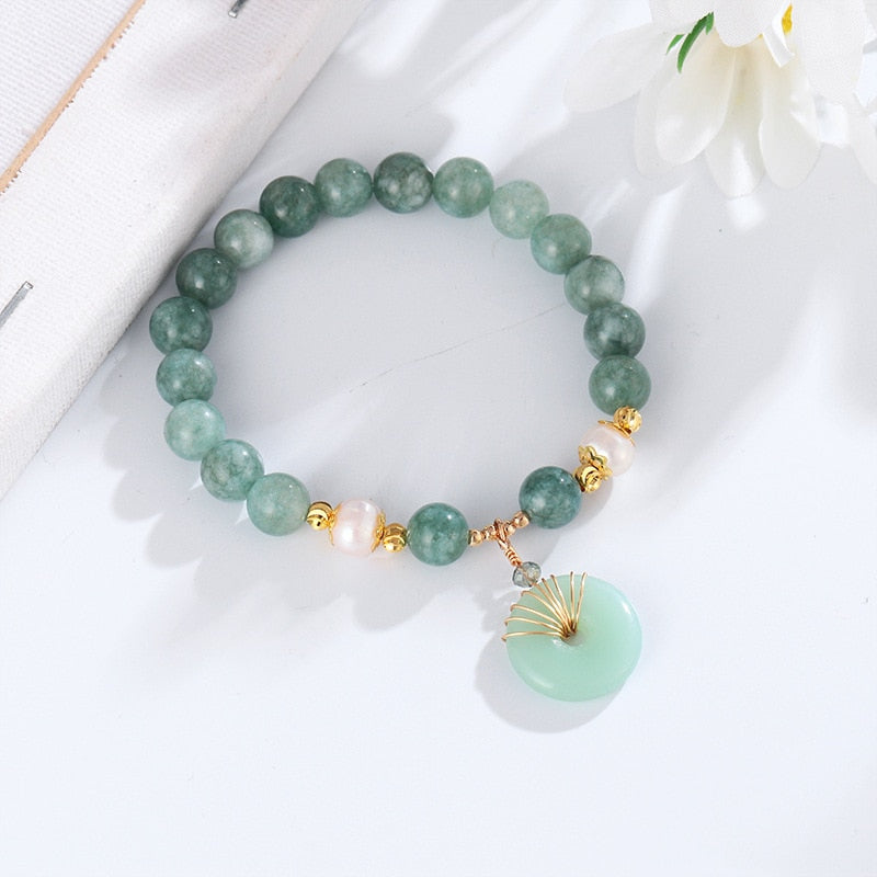 Bracelet sur un élastique