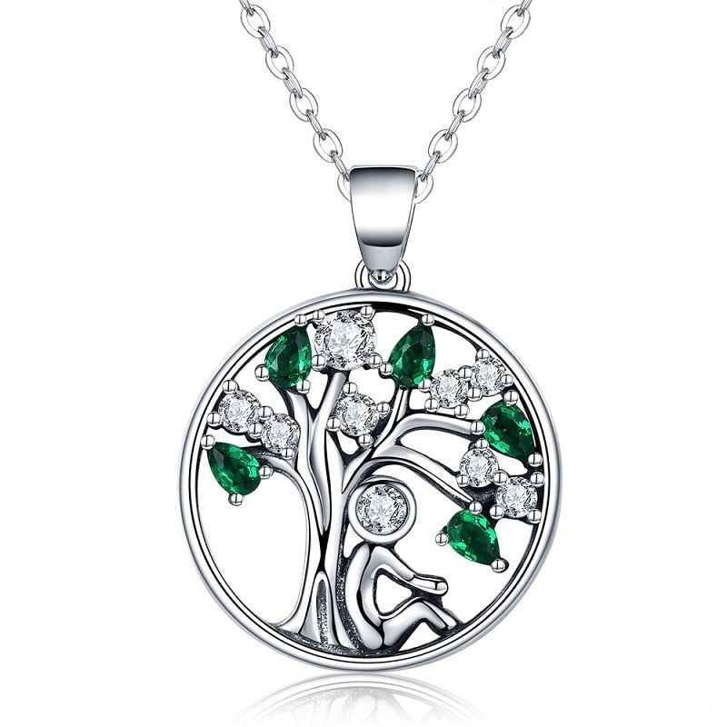Collier avec motif d'arbre