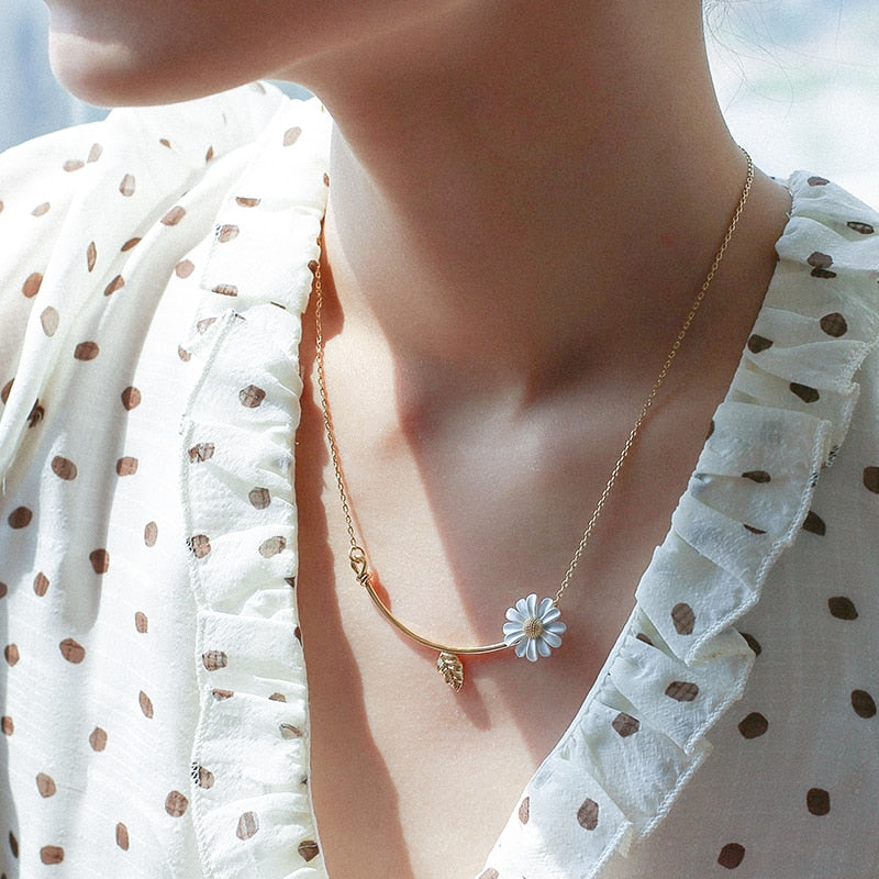 Collier à motif de marguerite